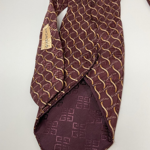 Givenchy Paris 100% Silk Necktie Business Casual Office - Picture 4 of 5
